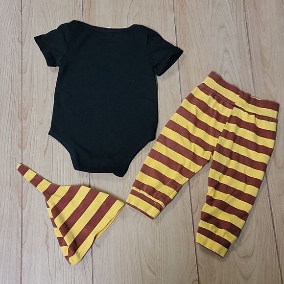 HARRY POTTER 3-PIECE OUTFIT, SIZE 18-24 MONTHS - Picture 5 of 6